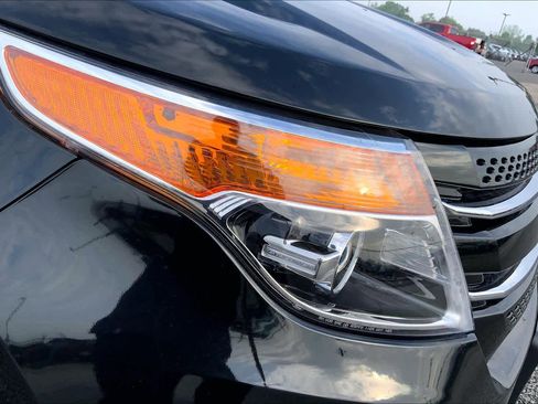 Used 2013 Ford Explorer Limited image 26