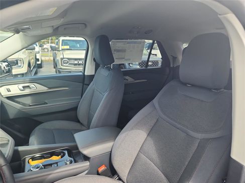 New 2026 Ford Explorer Active image 14