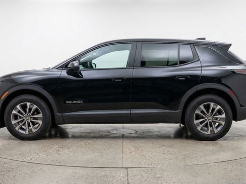 Used 2025 Chevrolet Equinox LT FWD image 5