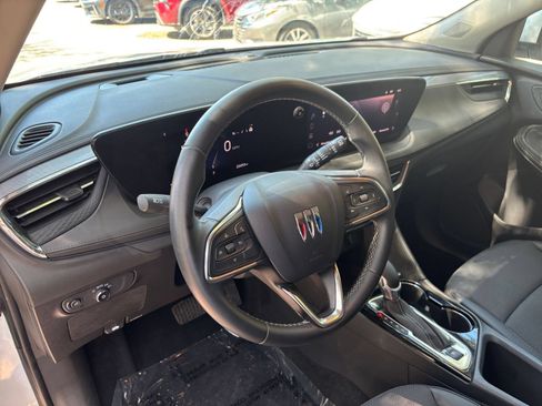 Used 2025 Buick Encore GX Preferred FWD image 33