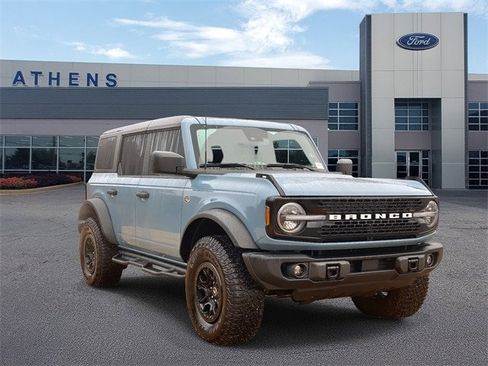 Used 2023 Ford Bronco Wildtrak image 36
