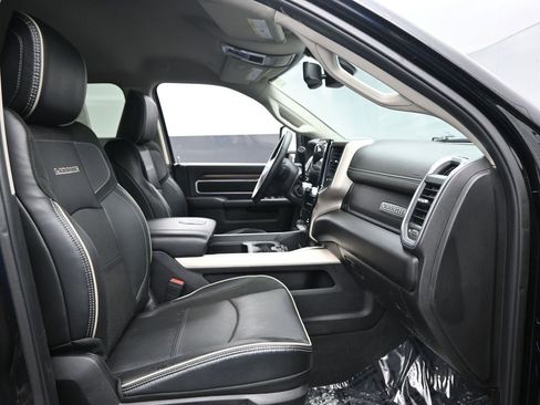 Used 2024 RAM 2500 Laramie image 32