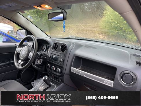 Used 2016 Jeep Compass Sport w/ Power Value Group image 10