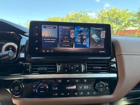 Used 2026 Nissan Pathfinder Platinum w/ Cargo Package FWD image 24
