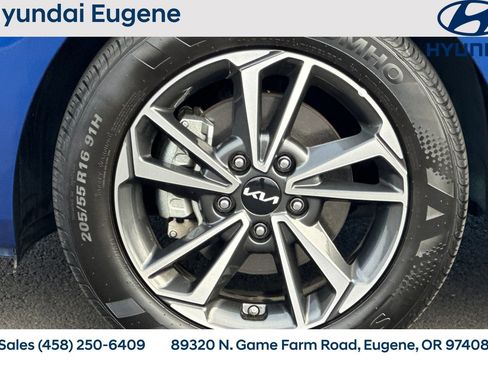 Used 2023 Kia Forte LXS image 31