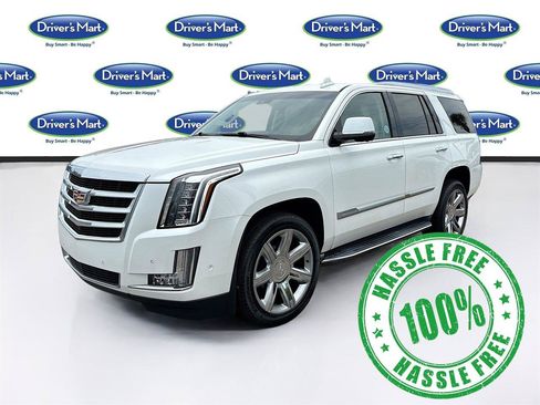 Used 2018 Cadillac Escalade Luxury RWD image 3