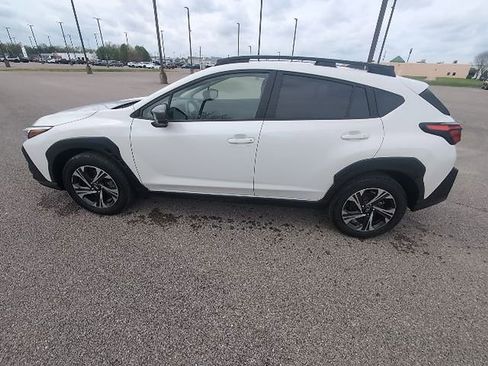 Used 2025 Subaru Crosstrek 2.0i Premium image 8