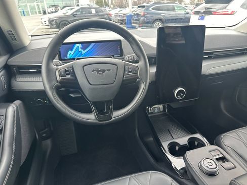 Certified 2024 Ford Mustang Mach-E Select image 25