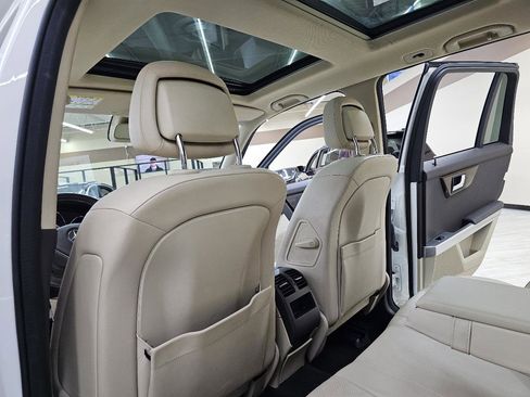 Used 2014 Mercedes-Benz GLK 350 4MATIC image 28