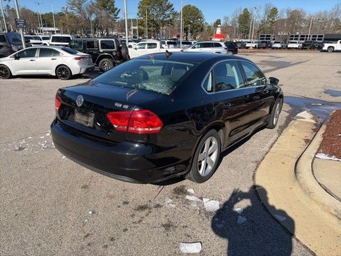 Used 2014 Volkswagen Passat 1.8T SE image 6