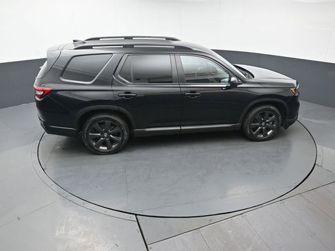 Certified 2025 Honda Pilot Sport image 43