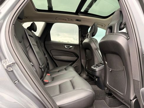 Used 2018 Volvo XC60 T5 Inscription w/ Convenience Package AWD/4WD image 20
