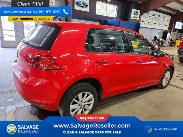 Used 2016 Volkswagen Golf 4-Door FWD image 4