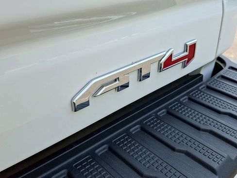Used 2025 GMC Sierra 2500 AT4 w/ AT4 Premium Plus Package AWD/4WD image 24