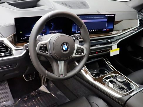 New 2026 BMW X5 xDrive40i w/ M Sport Package AWD/4WD image 6
