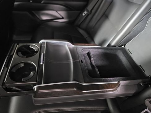 Used 2018 Cadillac XTS Luxury image 30