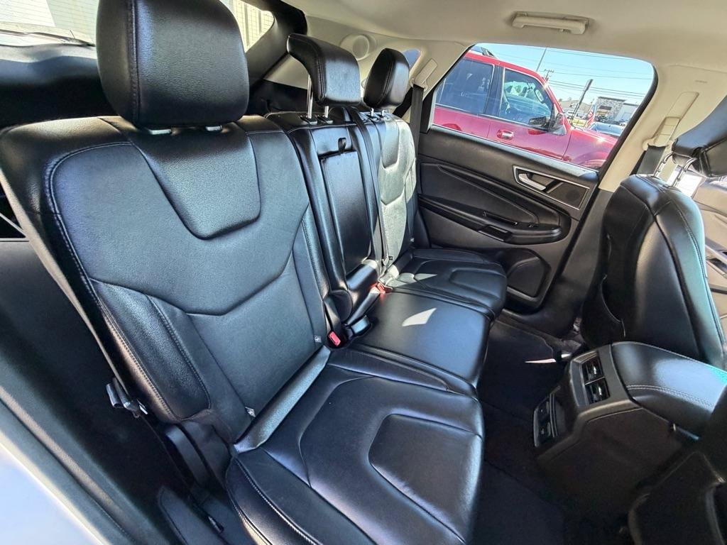 Used 2015 Ford Edge Titanium w/ Technology Package AWD/4WD image 19