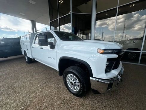 New 2026 Chevrolet Silverado 2500 W/T w/ WT Convenience Package AWD/4WD image 1