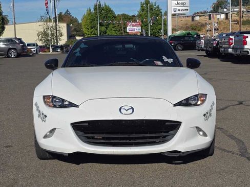 Used 2017 MAZDA MX-5 Miata Sport RWD image 5