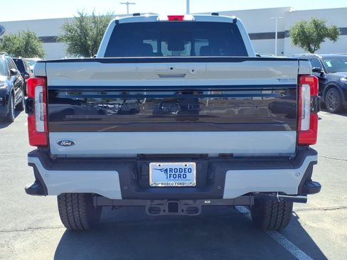 New 2026 Ford F250 Platinum AWD/4WD image 4