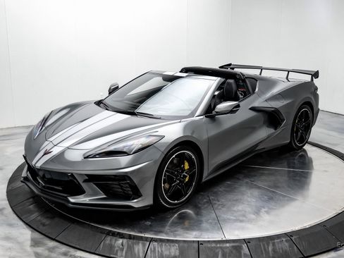 Used 2023 Chevrolet Corvette Stingray Premium Cpe w/ Z51 Performance Package image 4