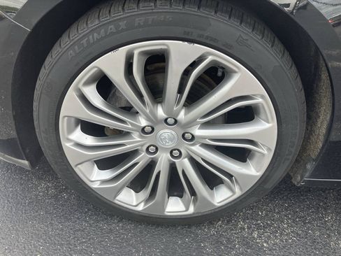 Used 2017 Buick LaCrosse Premium w/ Driver Confidence Package #2 AWD/4WD image 29