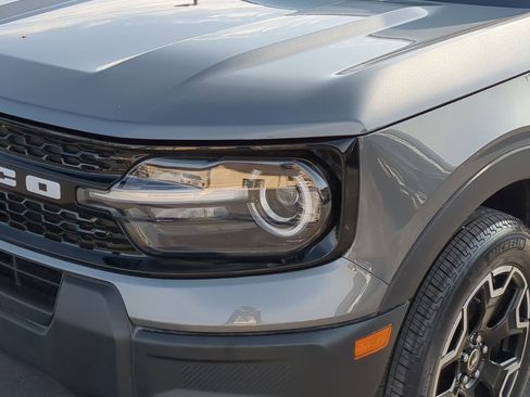 Used 2025 Ford Bronco Sport Outer Banks image 12