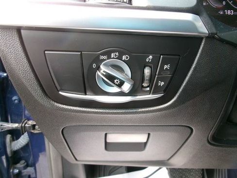 Used 2022 BMW X4 xDrive30i AWD/4WD image 17