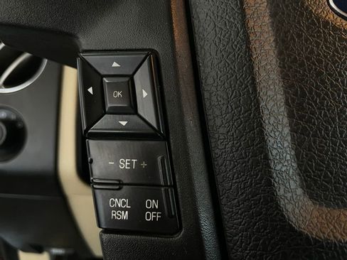 Used 2015 Ford Expedition XL image 35