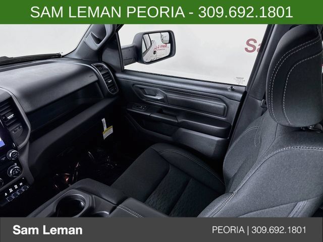 New 2026 RAM 1500 Express AWD/4WD image 21