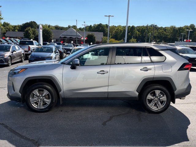 Used 2024 Toyota RAV4 XLE w/ Convenience Package FWD image 7