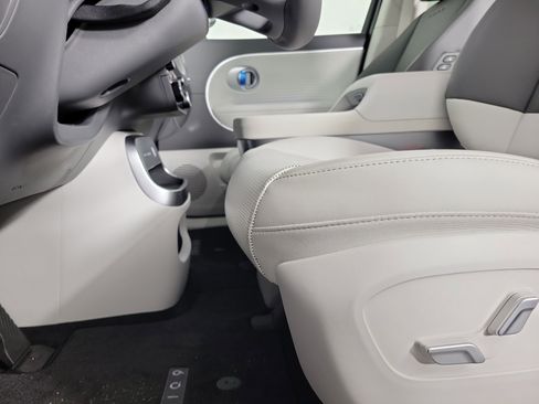 New 2026 Hyundai Ioniq 9 SEL image 28