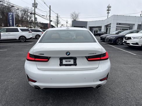Used 2022 BMW 330i xDrive Sedan w/ Driving Assistance Package image 5