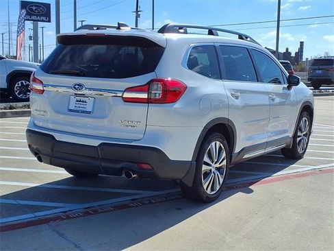 Used 2021 Subaru Ascent Limited w/ Technology Package image 4