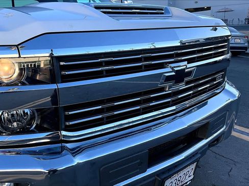 Used 2019 Chevrolet Silverado 2500 LTZ w/ Duramax Plus Package image 29