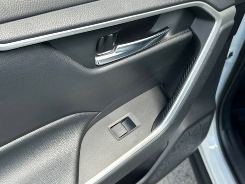 Used 2019 Toyota RAV4 XLE w/ Convenience Package AWD/4WD image 27