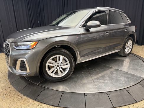 Used 2022 Audi Q5 2.0T Premium image 2