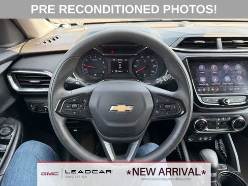 Used 2022 Chevrolet TrailBlazer LT w/ Convenience Package AWD/4WD image 21