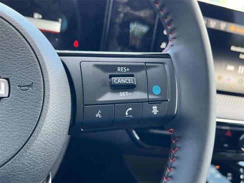 New 2025 Nissan Kicks SR image 23