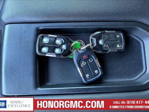 Used 2019 GMC Sierra 1500 SLE w/ SLE Value Package RWD image 35