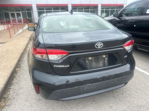Used 2021 Toyota Corolla LE FWD image 19