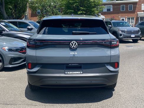 Used 2024 Volkswagen ID.4 2WD image 4