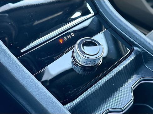 New 2025 Jeep Grand Cherokee L Laredo image 11