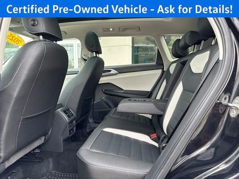 Certified 2025 Volkswagen Taos SEL w/ Black Wheel Plus Package AWD/4WD image 19