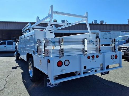 New 2024 Ford F450 XL image 5