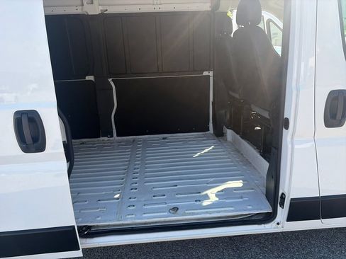 Used 2025 RAM ProMaster 3500 w/ Convenience Group FWD image 24