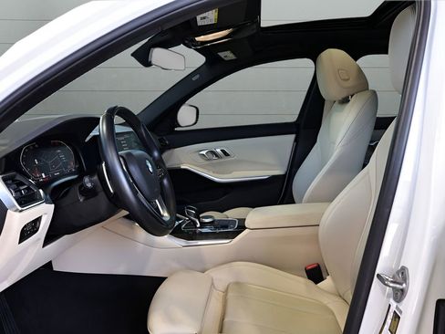 Used 2022 BMW 330i xDrive Sedan w/ Driving Assistance Package AWD/4WD image 38