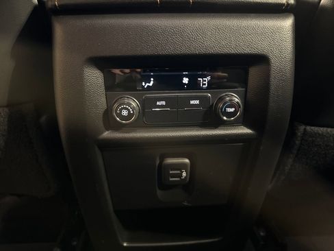 Used 2020 Chevrolet Traverse LT w/ LPO, Floor Liner Package FWD image 20
