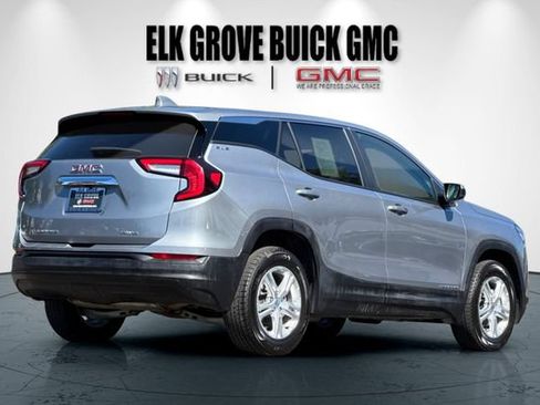 Used 2024 GMC Terrain SLE AWD/4WD image 4