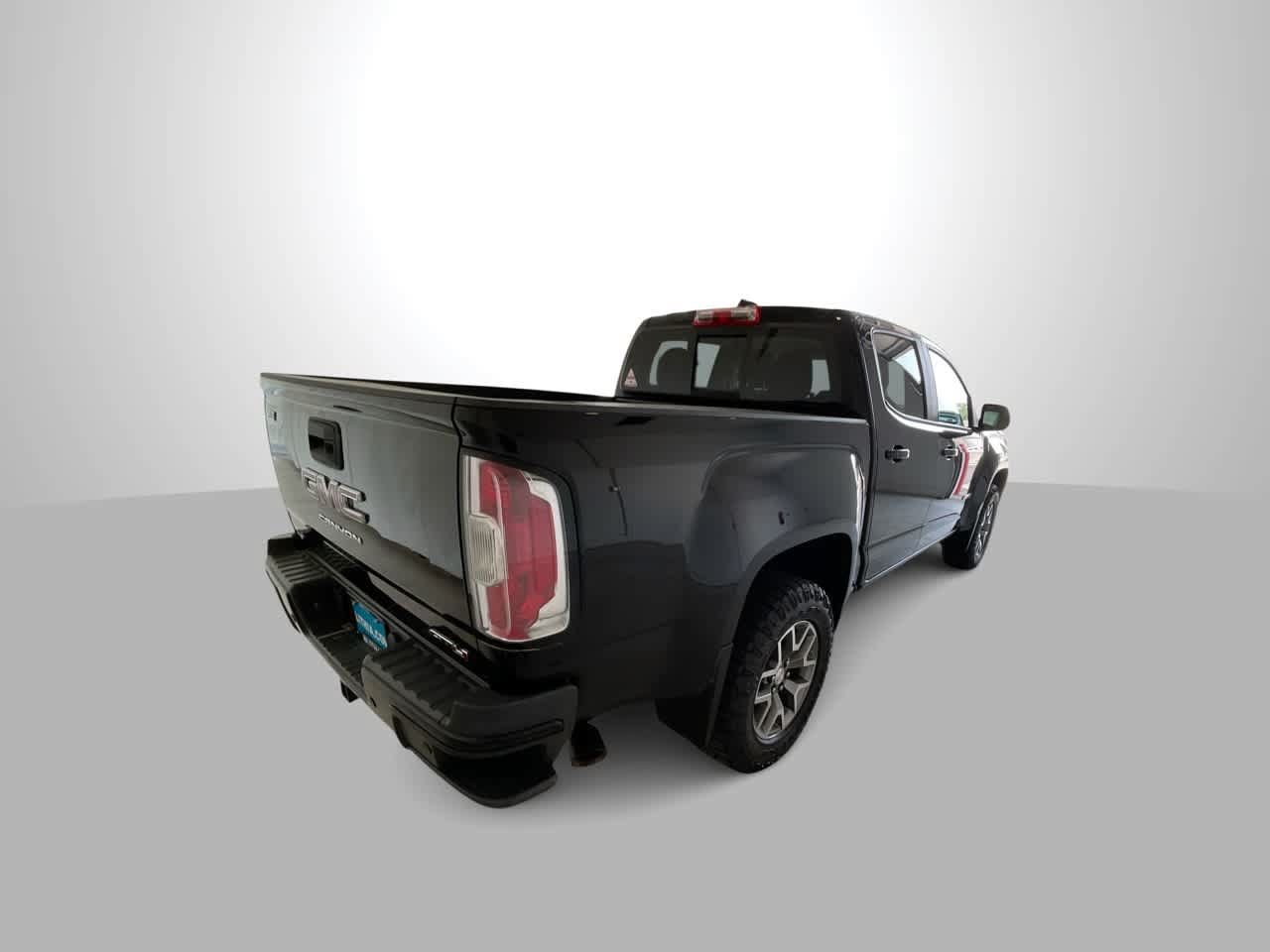 Used 2022 GMC Canyon AT4 w/ Trailering Package AWD/4WD image 8